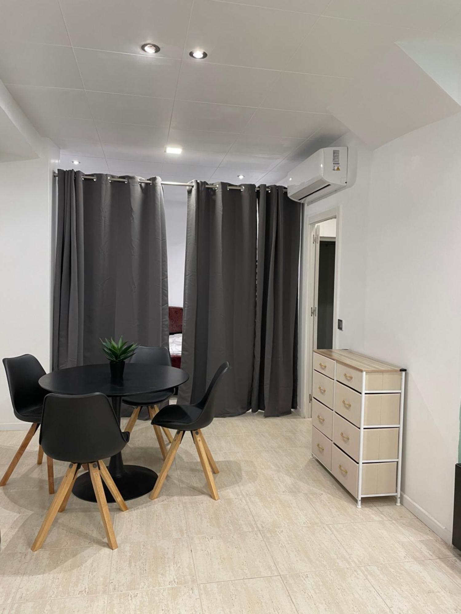 Studio Roses Plage Bagian luar foto